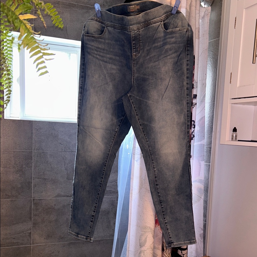 Torrid Dark Wash Skinny Jeans
